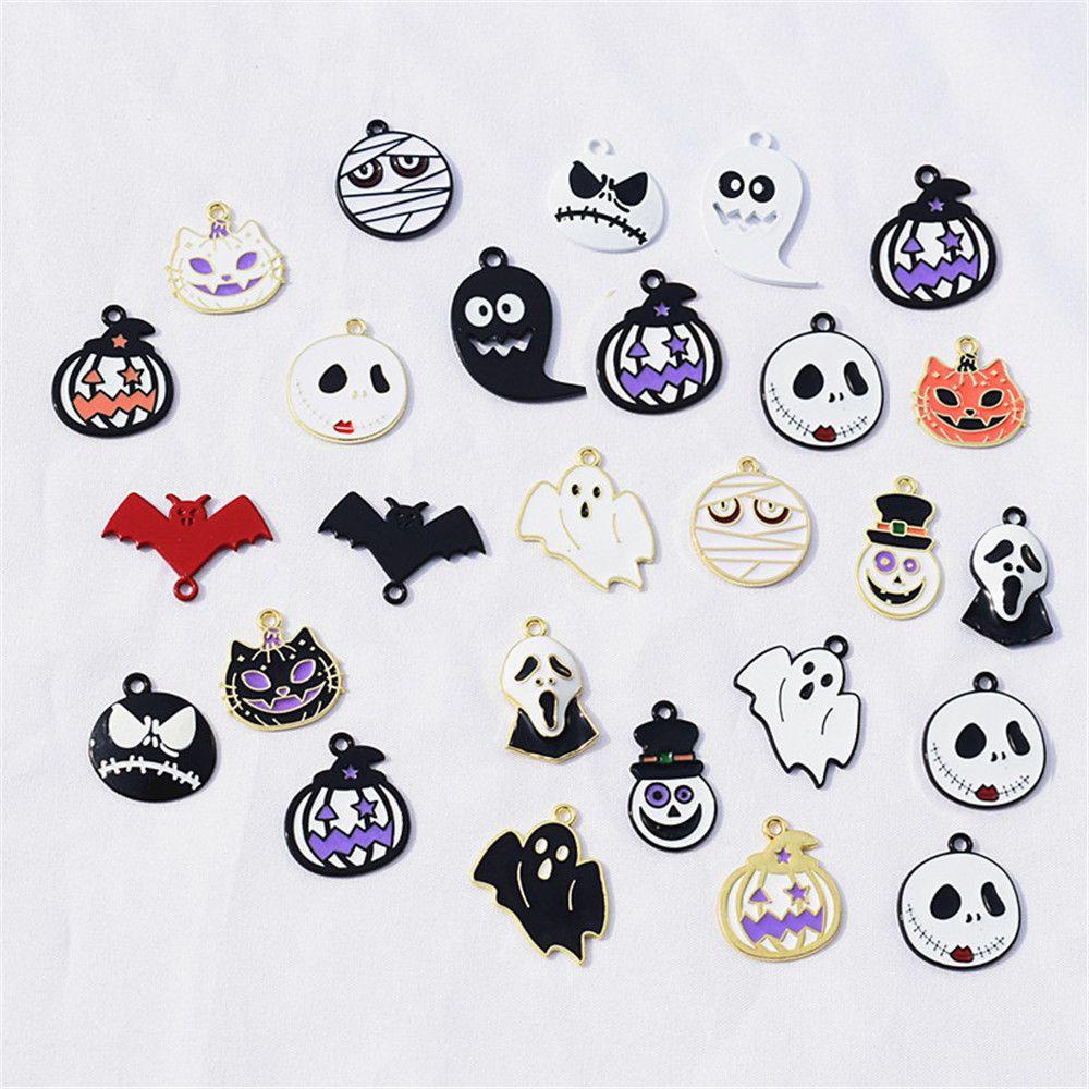 Bộ 2 Vòng Tay Mặt Hình Bí Ngô/ Dơi/ Ma/ Dơi Tráng Men Dễ Thương