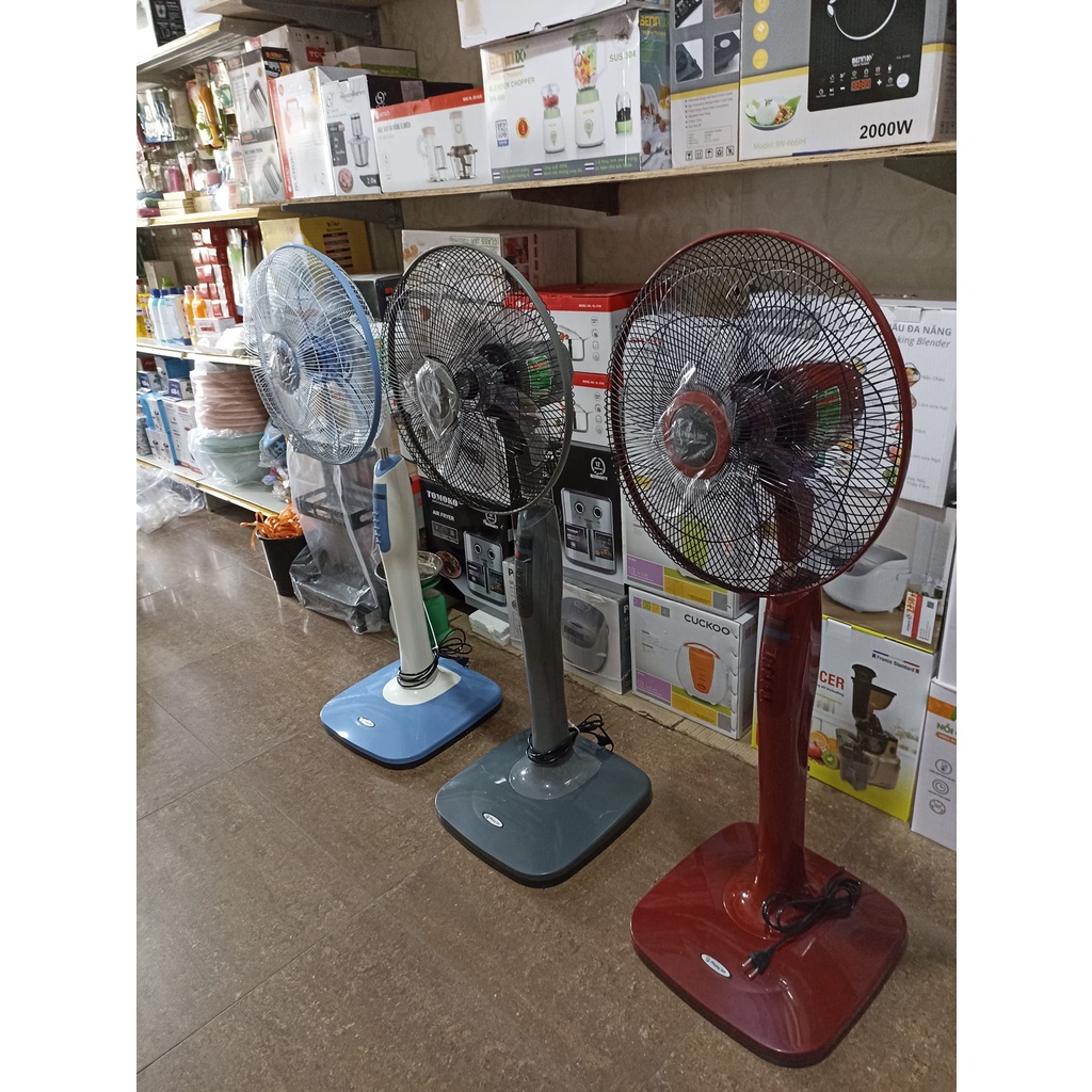 Quạt cây Phong Lan 7 cánh  có khiển mới , xanh môn