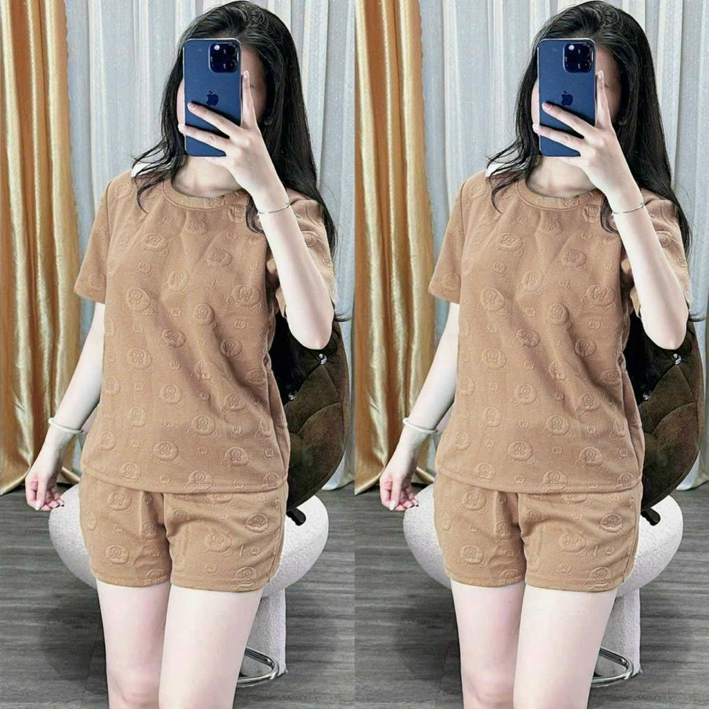 Set đồ nữ đi chơi cá tính, set bộ 2 món quần đùi lưng thun kèm áo thun form rộng cổ tròn ngắn tay chất xốp dập nổi