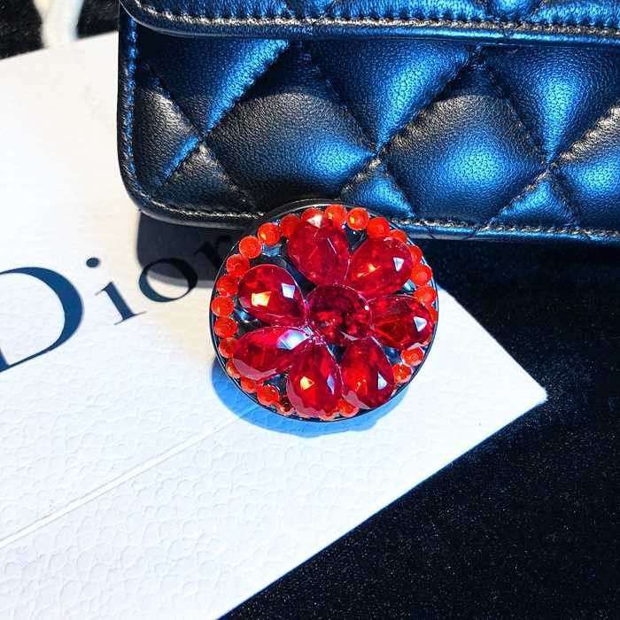 Giá Đỡ Điện Thoại Đính Đá | BigBuy360 - bigbuy360.vn