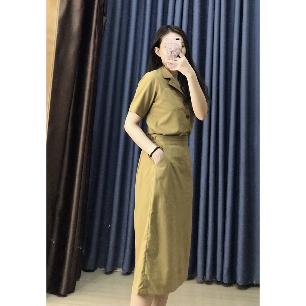 Váy Công Sở Chữ A Tay Ngắn LEOSWEARING Set Chân Váy Dài Qua Gối Lưng Thun và Áo Sơ Mi Chất Vải Linen Bột dam cong so B11