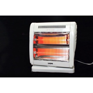 Đèn sưởi Lion Q5A tiện dụng
