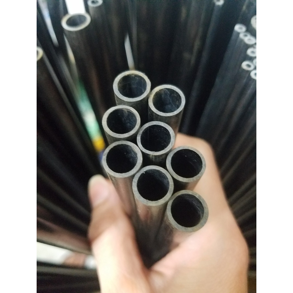 Ống sợi carbon đặc 3mm và rỗng 3X1 4X2 6X4 8X6 10X8 mm gia cố cánh, làm diều hoặc tùy chế vào sản phẩm khách hàng muốn