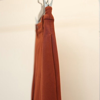 Chân Váy Nữ MOMOCO Xòe Ngắn Màu Cam Đất M1878