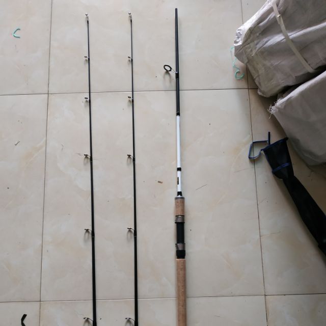 Cần lure cán gỗ 2 đọt catbon
