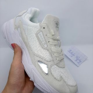 Giày sneaker Facol màu trắng