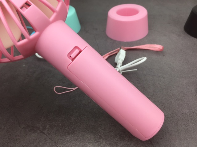 QUẠT MINI CẦM TAY 3 TỐC ĐỘ, NHỎ GỌN, TIỆN LỢI, CÓ ĐẾ CẮM, QUẠT SẠC TÍCH ĐIỆN | BigBuy360 - bigbuy360.vn