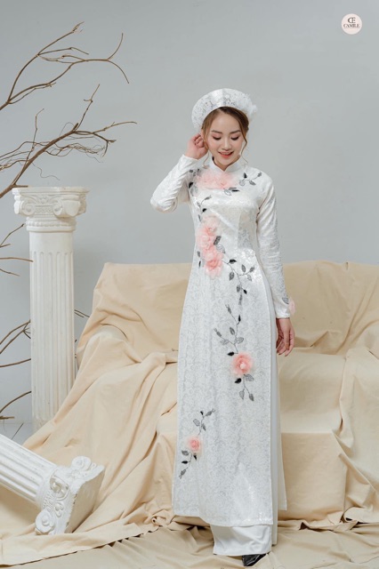 Mấn cô dâu ren đính hoa voan