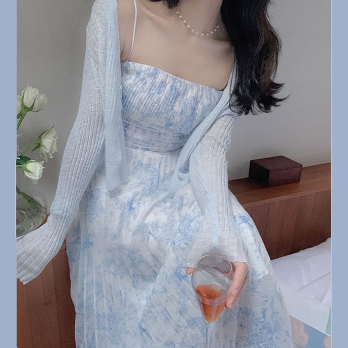 Set áo cardigan + đầm hai dây hoa nhí thanh lịch cho nữ có bán lẻ