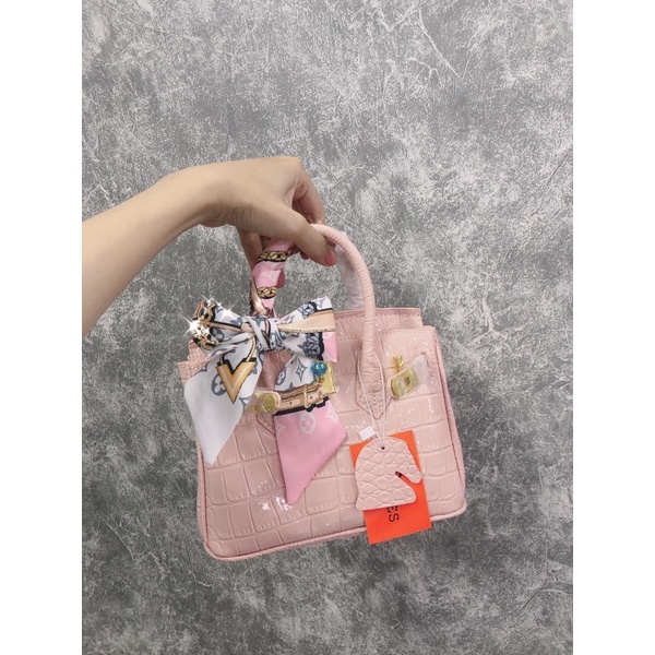 TÚI Hm bikin size 20 hàng vip siêu Chất Da mềm Tặng kèm khăn