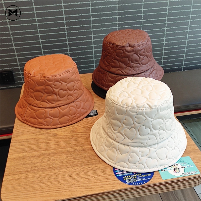 Mũ Bucket Chất Liệu Da PU Cao Cấp Họa Tiết Dập Nổi Hình Trái Tim Phong Cách Hàn Quốc Cho Nữ