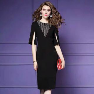 Đầm có hạt đính cườm cao cấp
