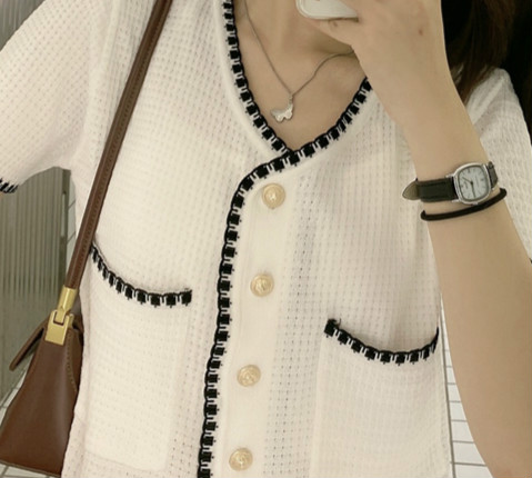 Áo kiểu tay ngắn phong cách thời trang quý phái dành cho phái đẹp | BigBuy360 - bigbuy360.vn