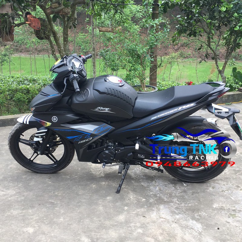 Thùng giữa exciter 150 moto.