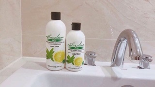 Sữa tắm Naturalium