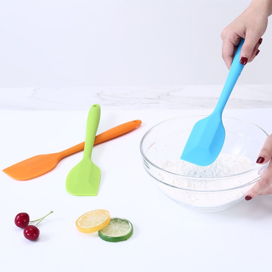Muỗng silicon trộn bột làm bánh kem tiện dụng cho nhà bếp