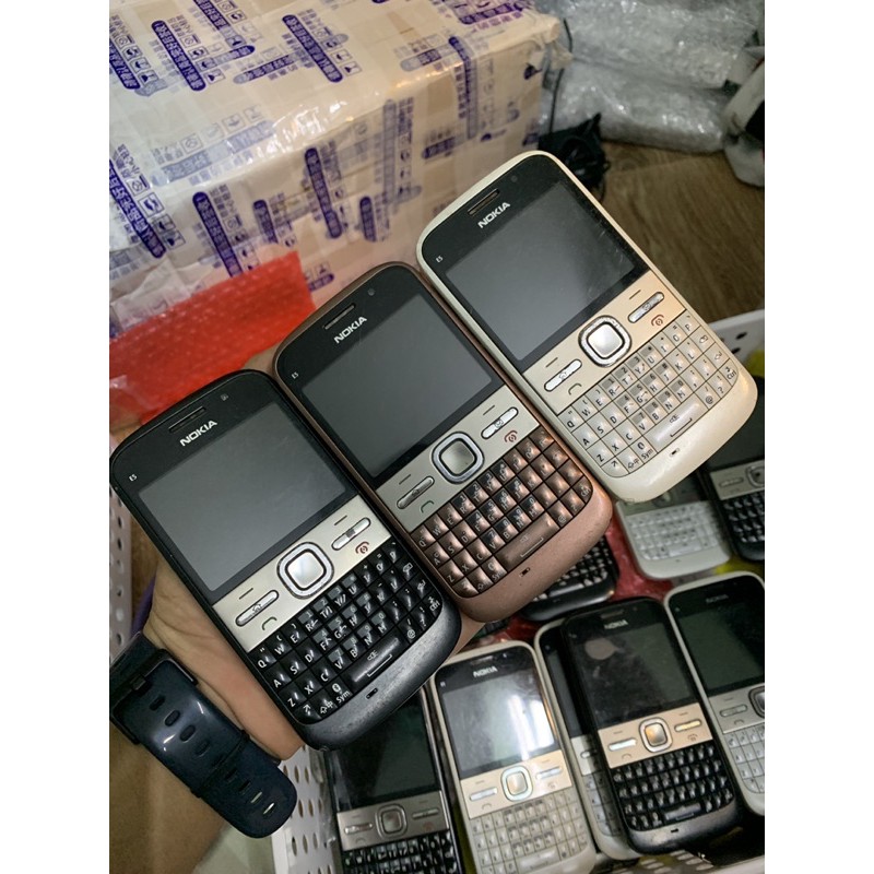 Nokia e5 e5-00 zin nguyên bản Vỏ zin 100%