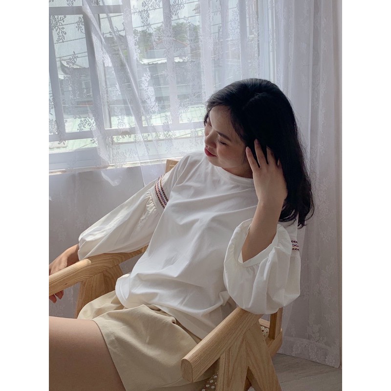 Áo phối viền thổ cẩm tay