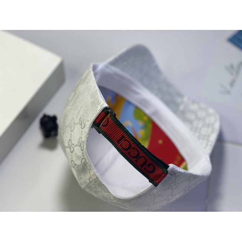 [Mã FAMARAL1 giảm 10K đơn 50K]Nón kết trắng dây thẳng thêu gusi bao chất