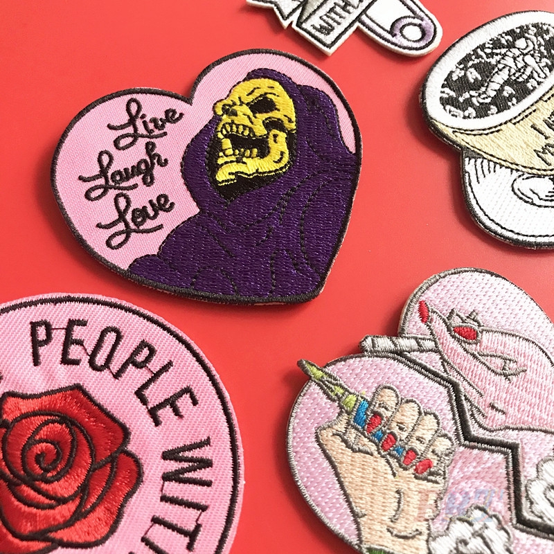 Set 1 / 5 Miếng Vá Quần Áo Hình Chữ Tiếng Anh