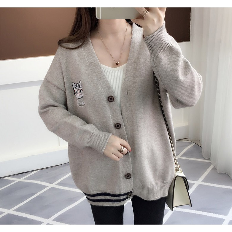Áo cardigan len huy hiệu mèo dáng ngắn xuất Nhật - hàng đẹp chất dày dặn | BigBuy360 - bigbuy360.vn