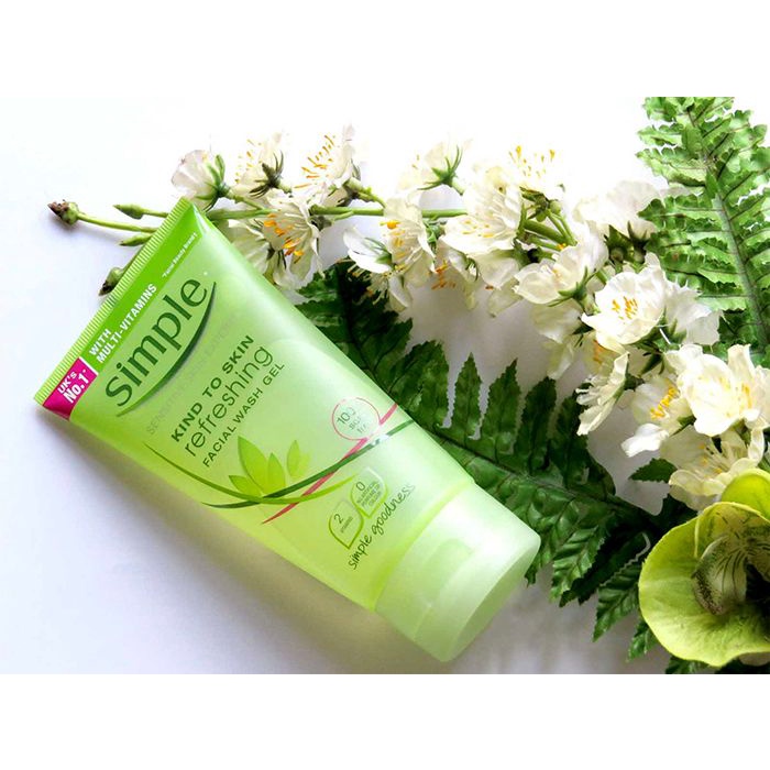 Sữa Rửa Mặt Simple 🚛[FREESHIP]🚛 Gel Kind To Skin Chăm Sóc Cho Da Nhạy Cảm 150ml | BigBuy360 - bigbuy360.vn