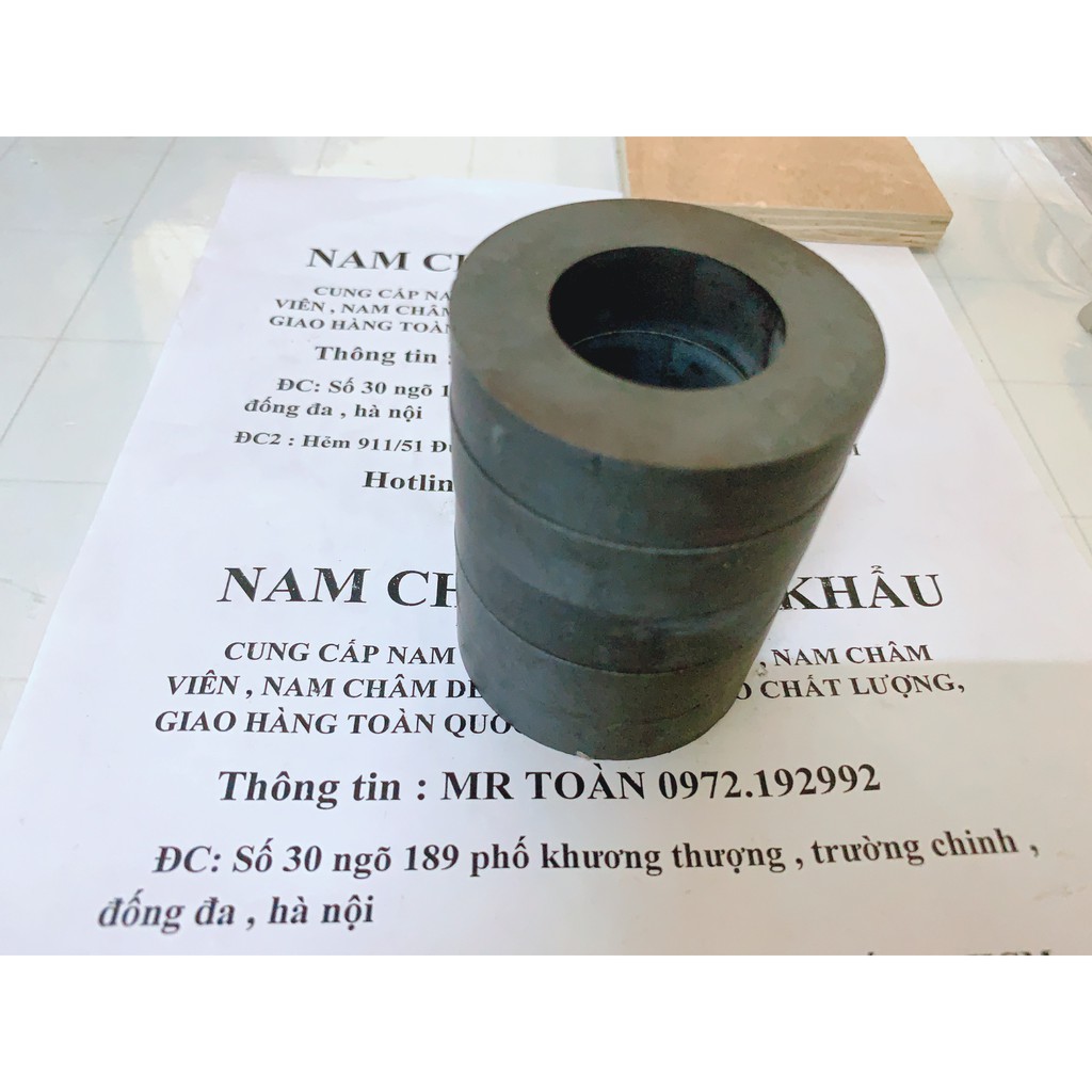 Nam châm tròn màu đen 60x15 lỗ 32mm ferrite