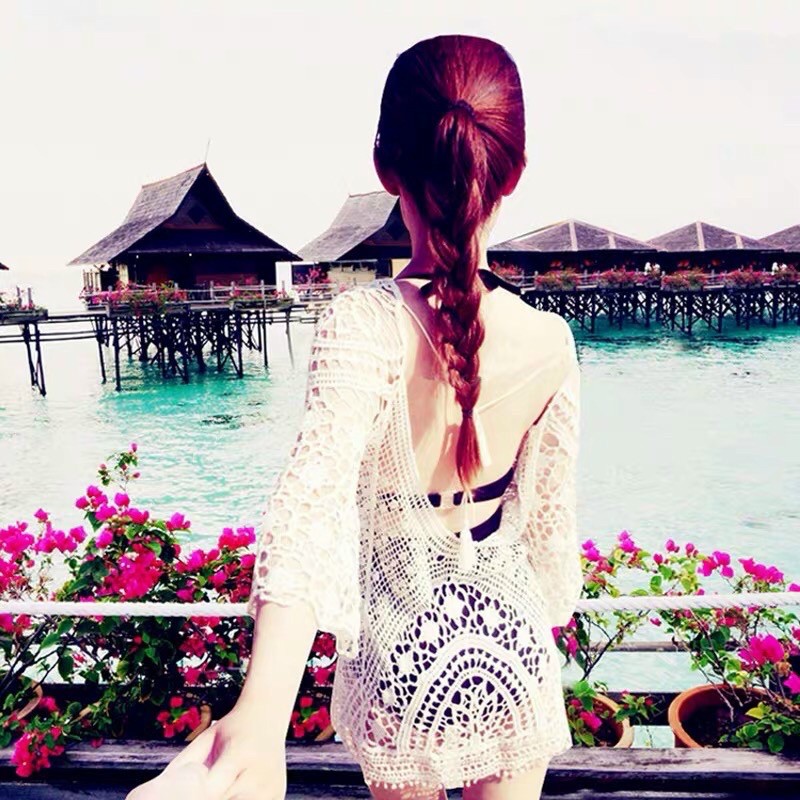 Áo lưới mặc ngoài đi biển boho man