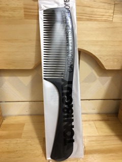 Lược một đầu có tay cầm Toni & Guy (lớn - răng lược thưa)