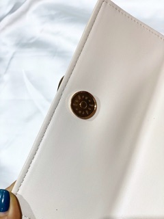 Túi size 22cm mẫu mới màu trắng