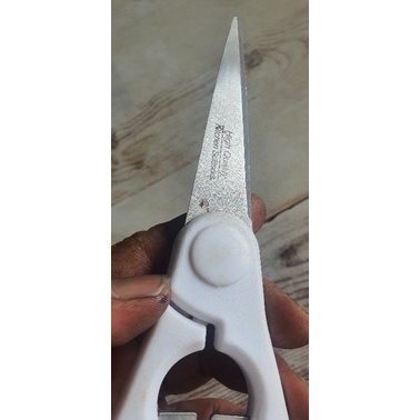 Kéo bếp hàng nhật bãi , rất bén , độ bền cao