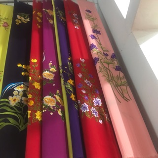 Vải tấm may áo dài thêu hoa