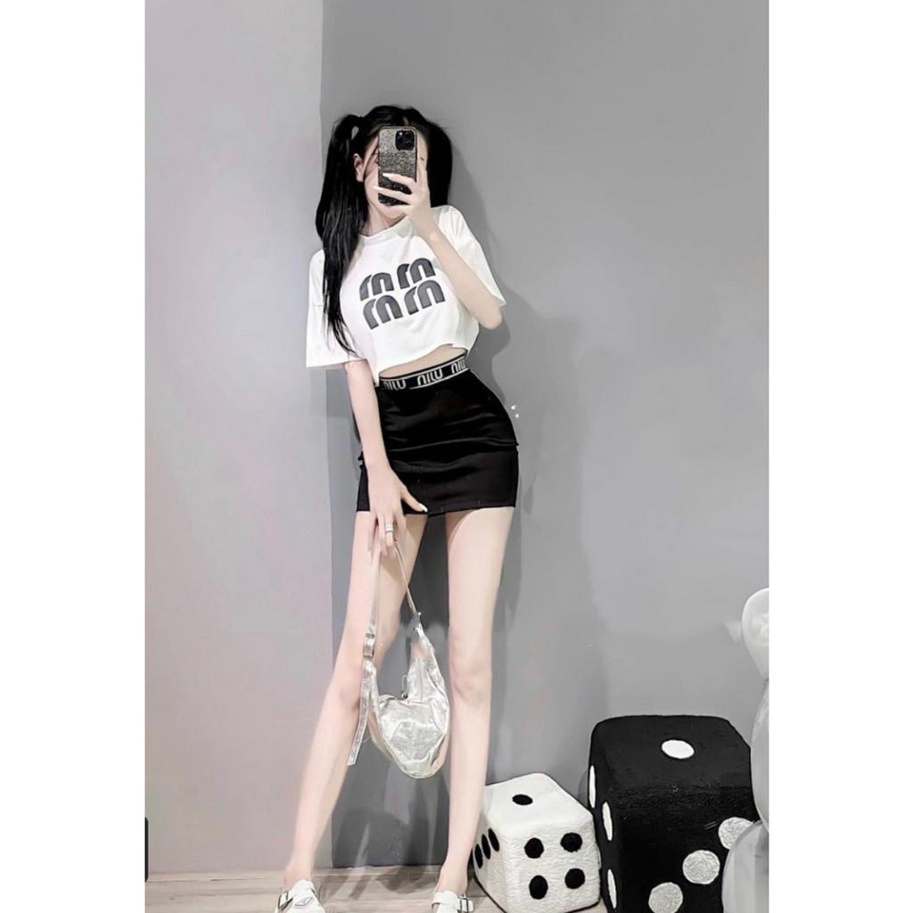 Set Áo In Chữ Kèm Chân Váy Borip