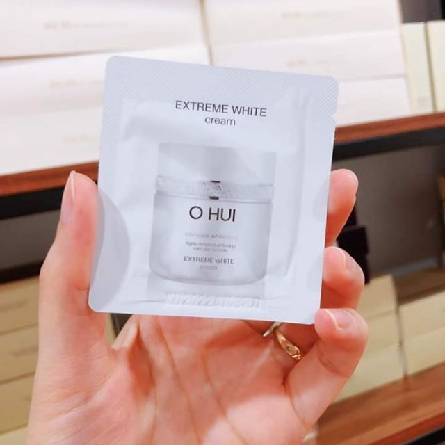 Combo 10 gói Kem dưỡng trắng da tinh thể tuyết OHUI Extreme White Cream (sample)