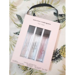Tách set nước hoa Narciso