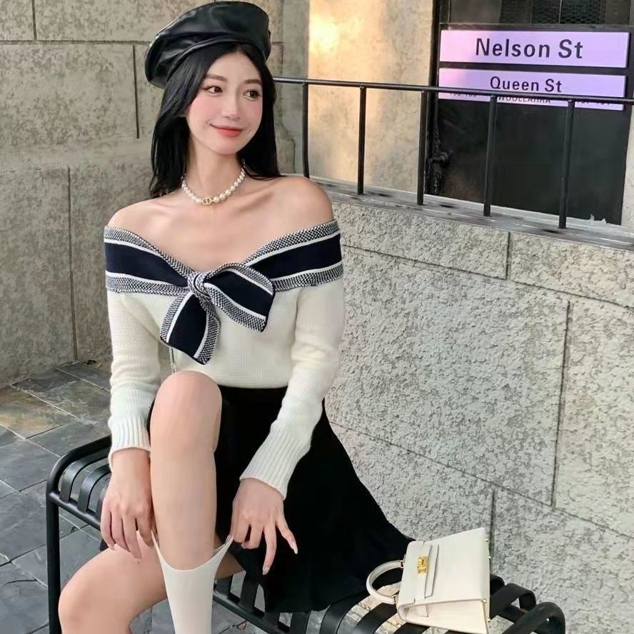 Áo dệt kim một bên vai đính nơ phong cách Hàn Quốc mới năm 2021