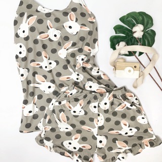 Set đồ ngủ kèm đệm mút thỏ chấm bi xám