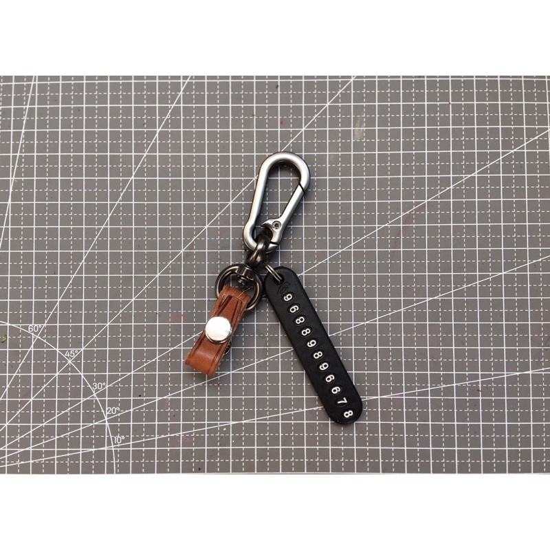 Móc khoá Ô tô chống rơi