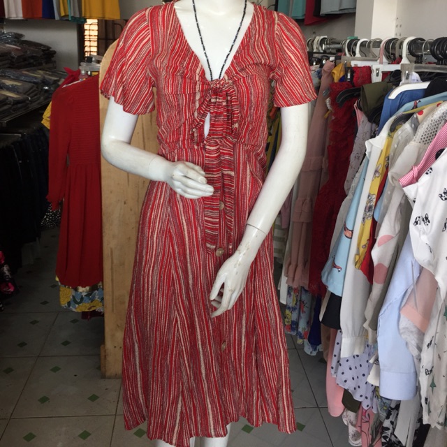 Váy soắn ngực