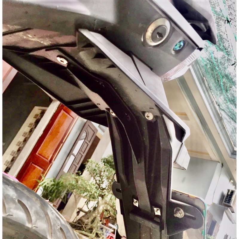 Bát chống rung, gãy dè Satria Fi