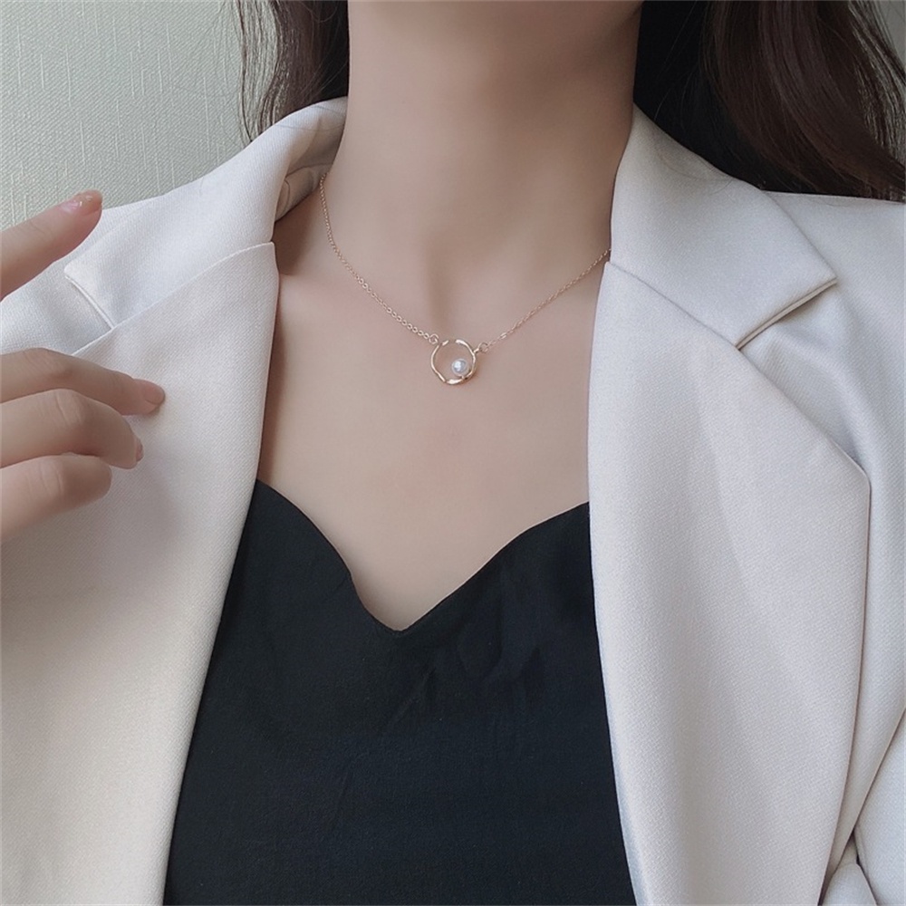 Vòng cổ Mặt Ngọc Trai Kiểu Dáng Mới Lạ Sang Trọng Cho Nữ