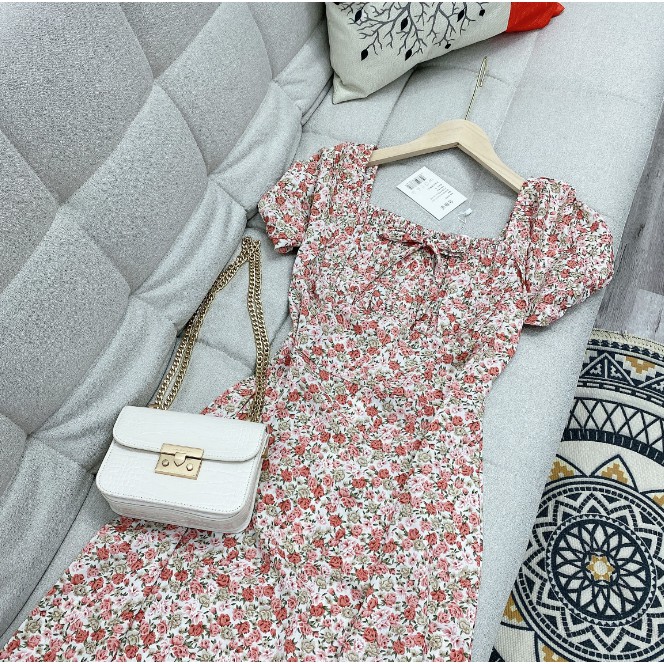Váy maxi hoa nhí cổ vuông tay bồng xinh xắn | BigBuy360 - bigbuy360.vn
