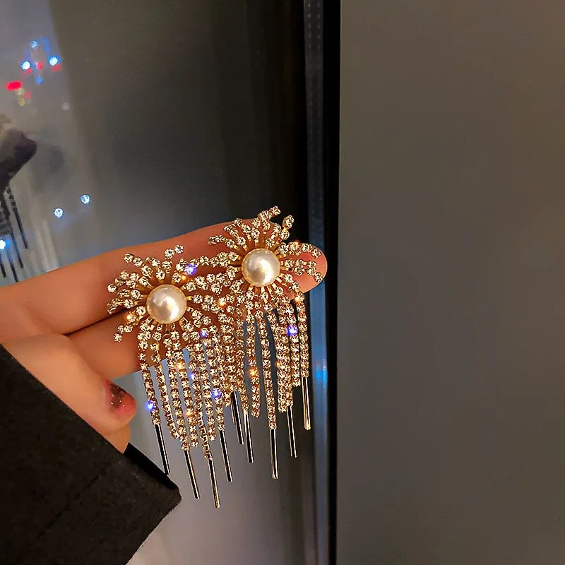 Khuyên Tai Kim Loại Dài Tua Rua Thời Trang Hàn Quốc Cho Nữ