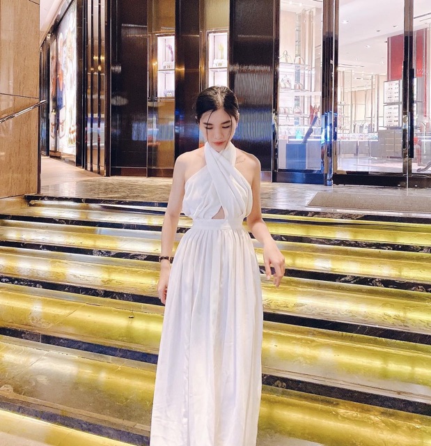 Đầm Maxi Hở Lưng Sang Chảnh