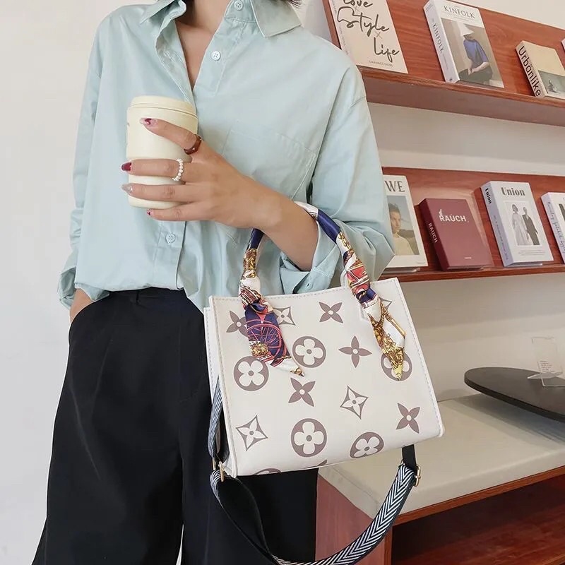 M17_Túi Xách Vuông Da Pu Handmade