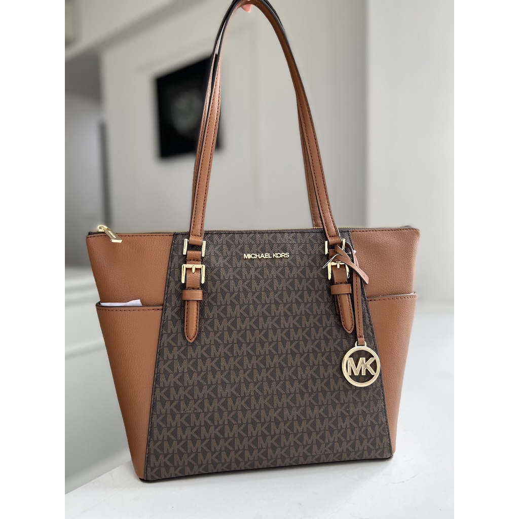 Túi xách nữ chính hãng Michael Kors CHARLOTTE  TOTE  Mẫu mới gọn đẹp nhẹ hơn mẫu cũ - Size 27-26-35cm