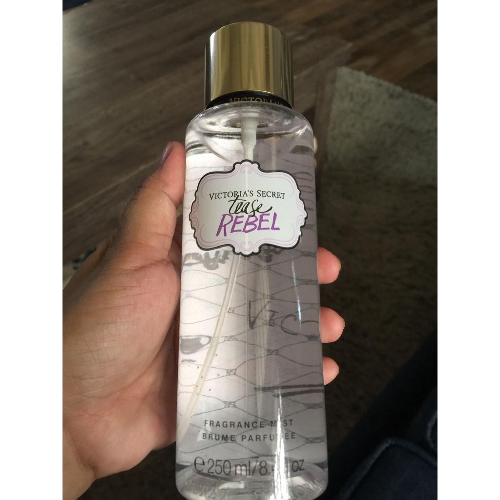 Xịt body thơm Victoria's Secret Tease Rebel 250ML