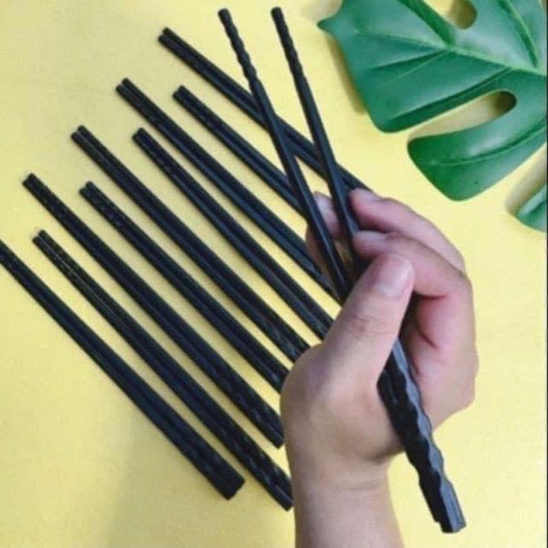 ĐŨA NHỰA 10 ĐÔI