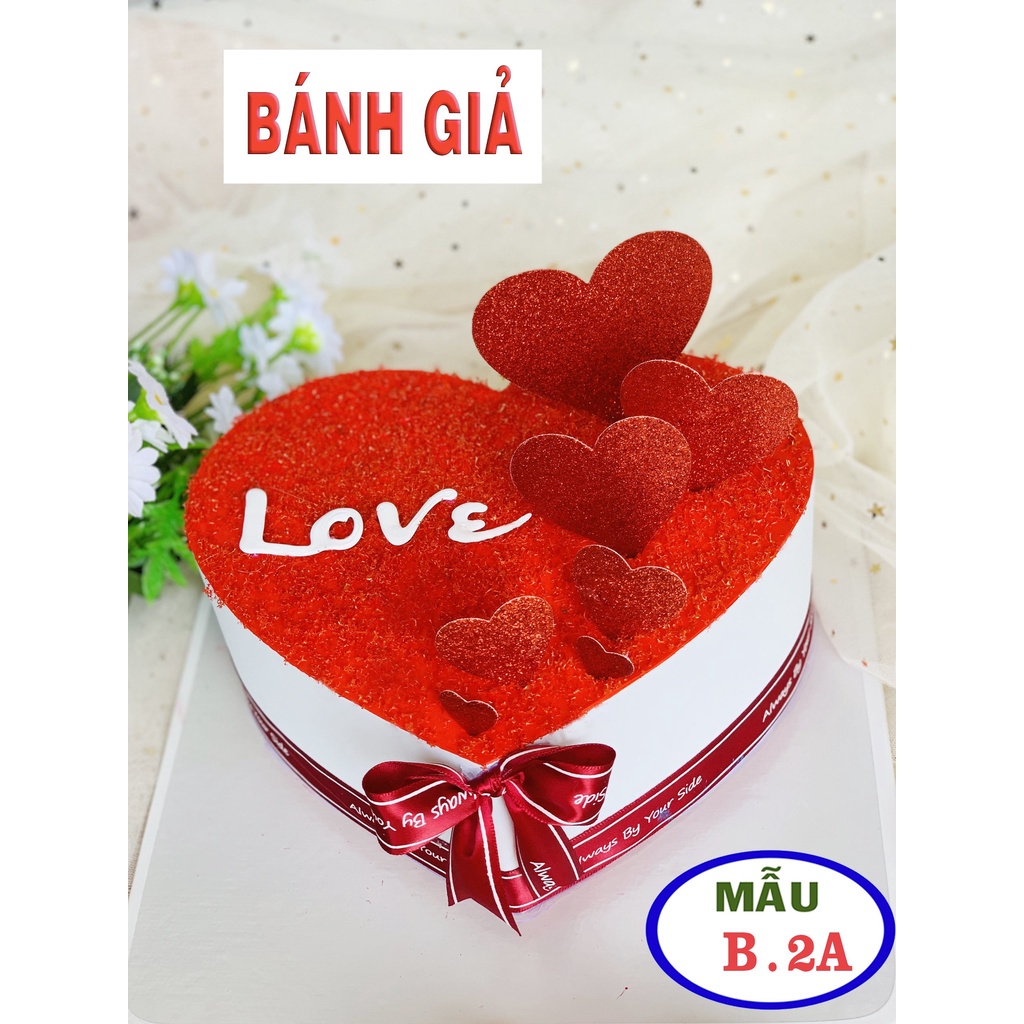 Bánh kem hình trái tim , bánh kem mô hình, bánh gato giả