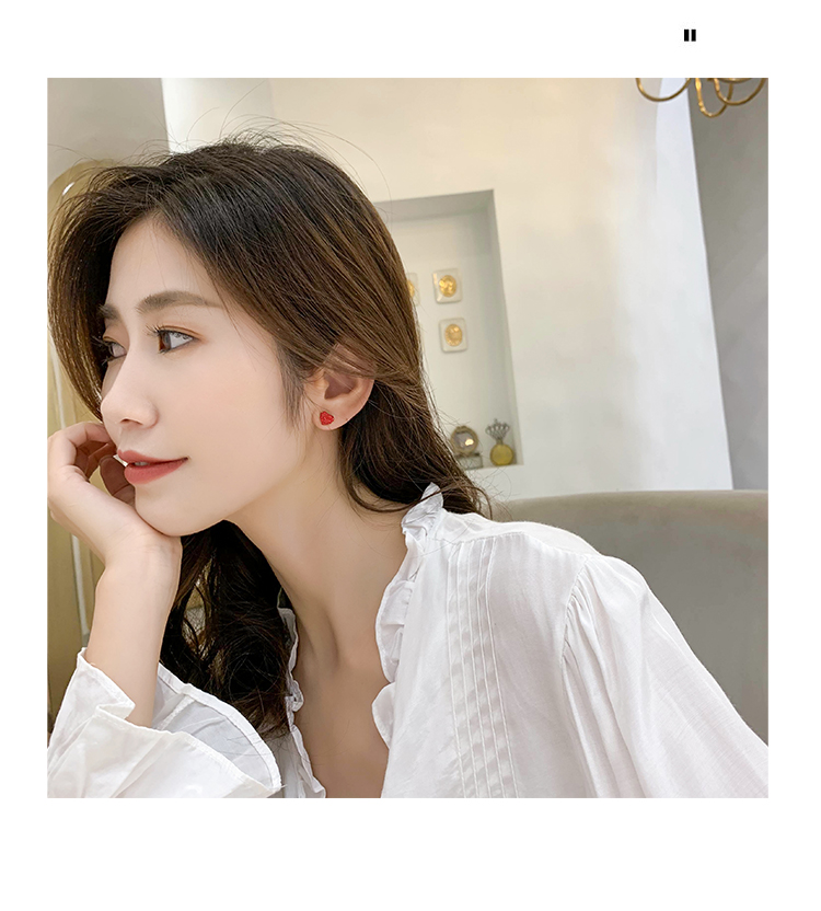 Khuyên tai kim bạc 925 hình trái tim đỏ không đồng đều kiểu Hàn Quốc retro